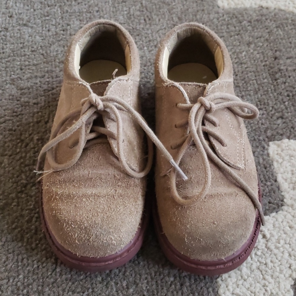 5/$20 Stride Rite toddler boy size 9.5 W shoes